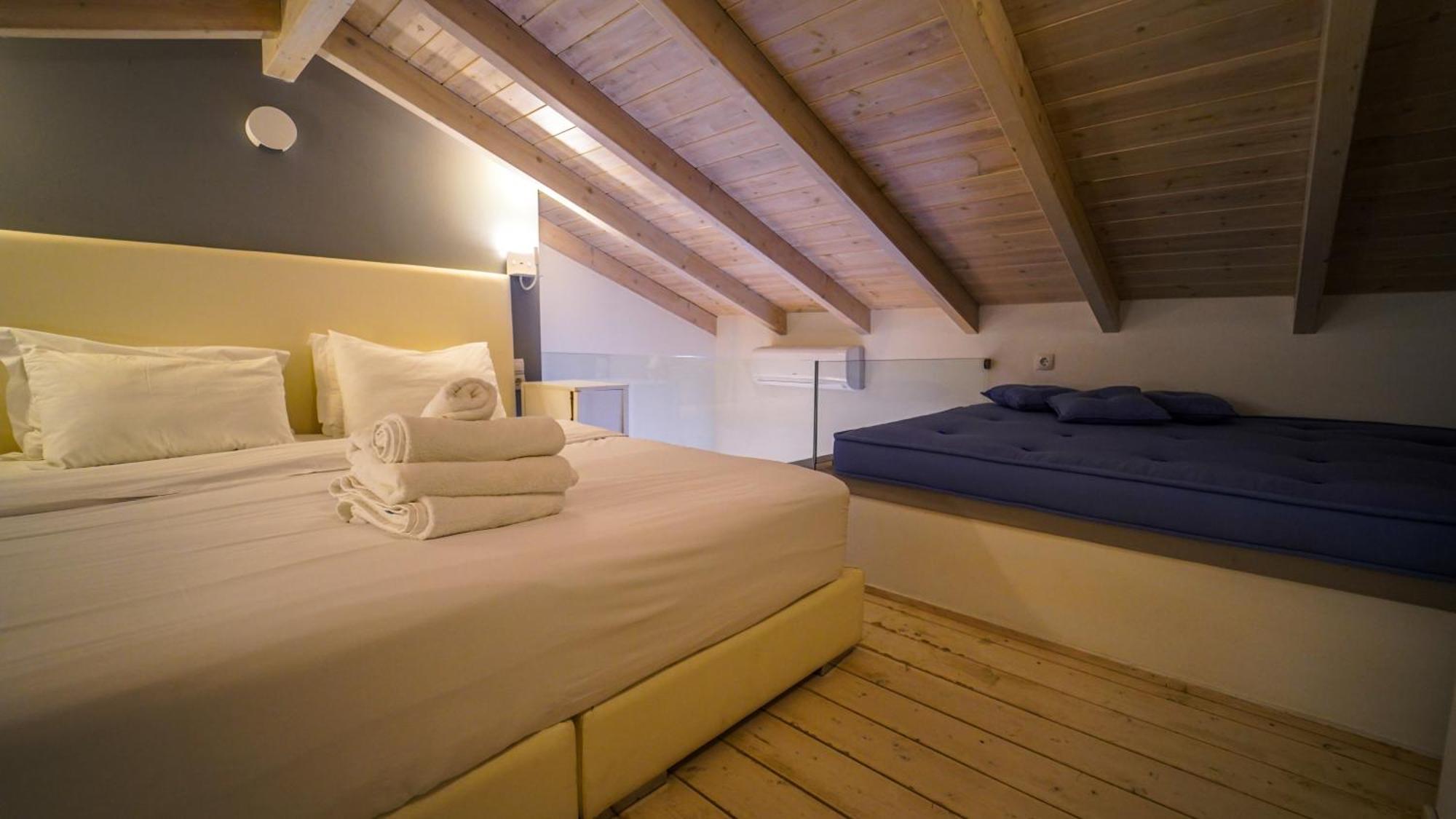 Cape North West Hotel Parga Exterior photo