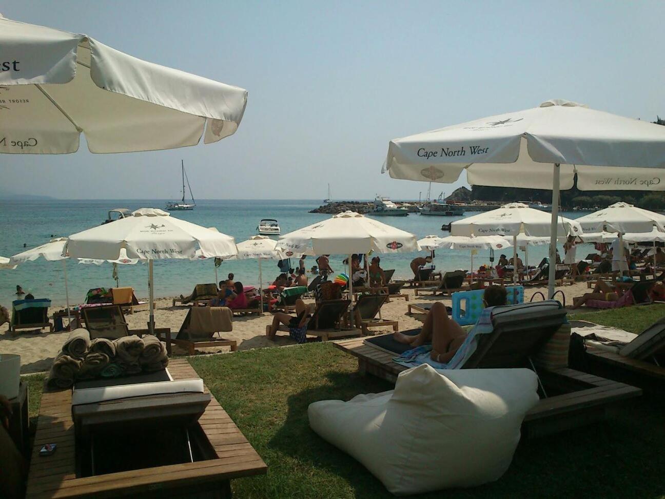 Cape North West Hotel Parga Exterior photo